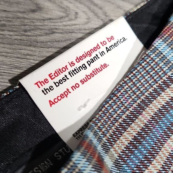 NWT Express Editor Low Rise Plaid Cropped Pant Capris - Picture 3 of 7